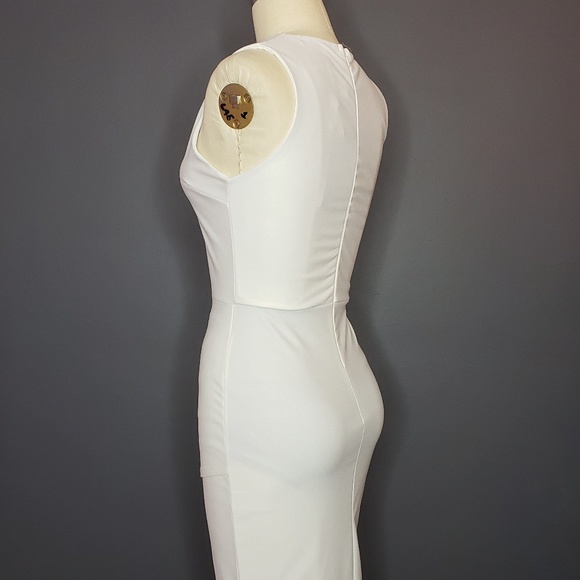 White Keyhole Asymmetrical Dress - Picture 4 of 4